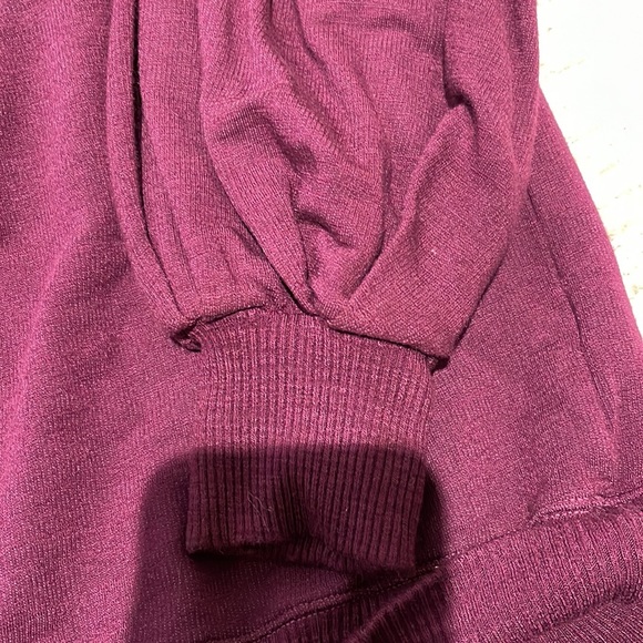 Monrow Purple super soft sweater/sweatshirt with open back (S) - Picture 5 of 5